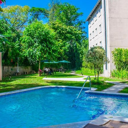 Hotel Gardenia Inn サンサルバドル エクステリア 写真