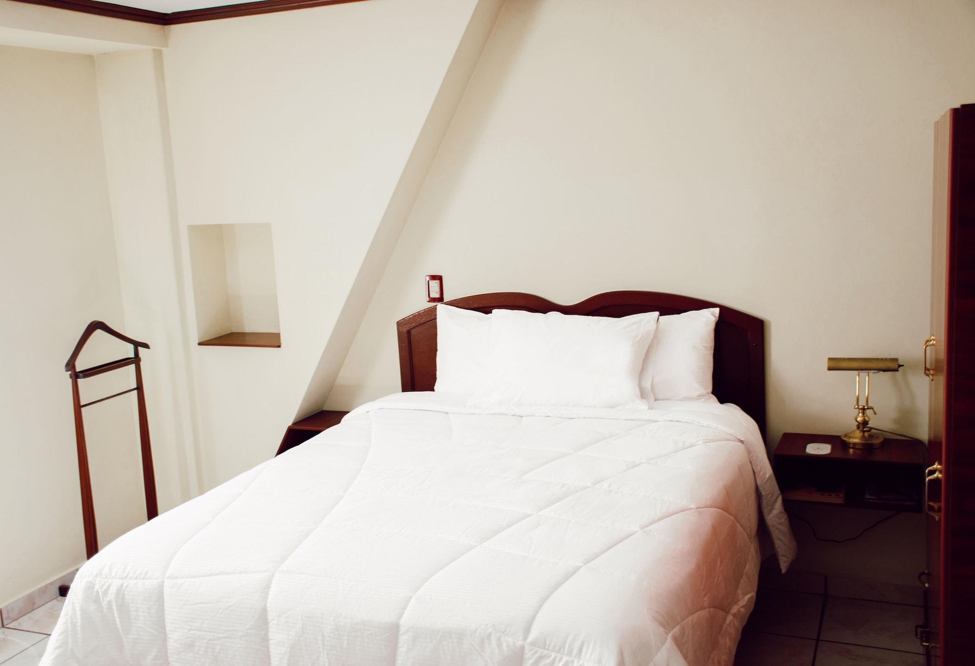 Hotel Gardenia Inn サンサルバドル エクステリア 写真