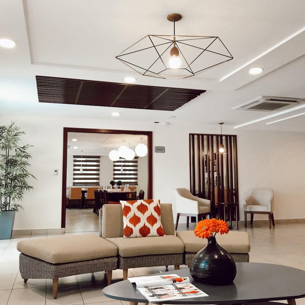 Hotel Gardenia Inn サンサルバドル エクステリア 写真