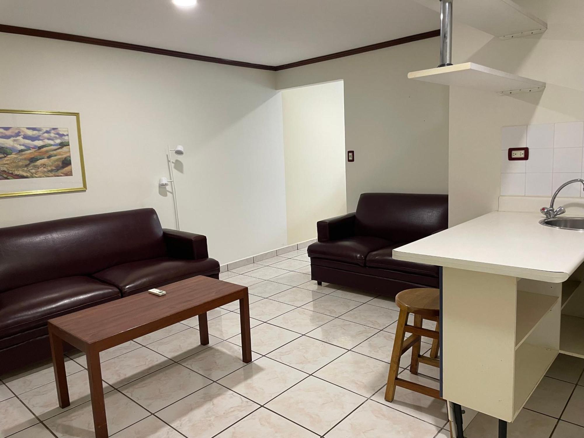 Hotel Gardenia Inn サンサルバドル エクステリア 写真