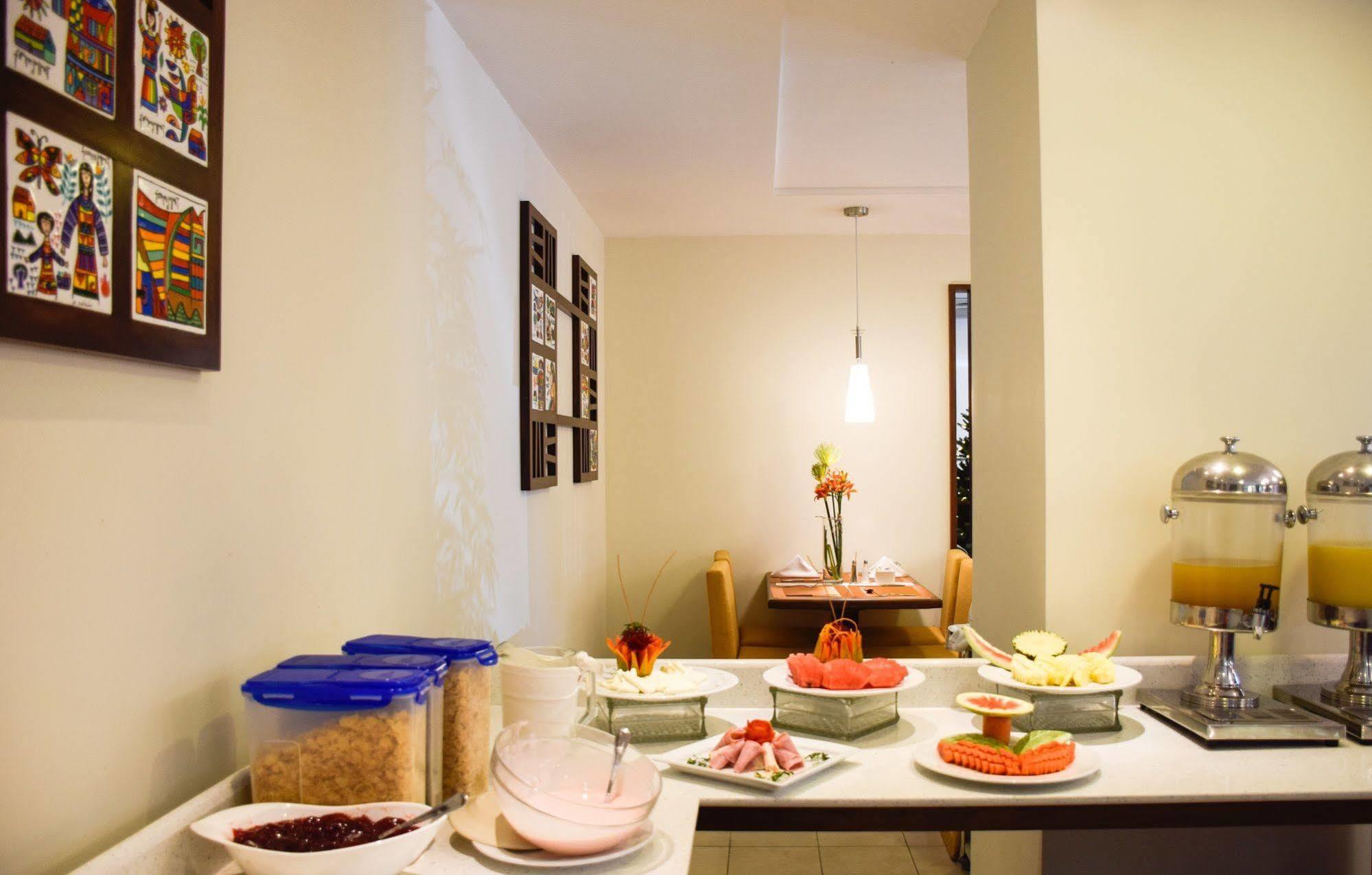 Hotel Gardenia Inn サンサルバドル エクステリア 写真